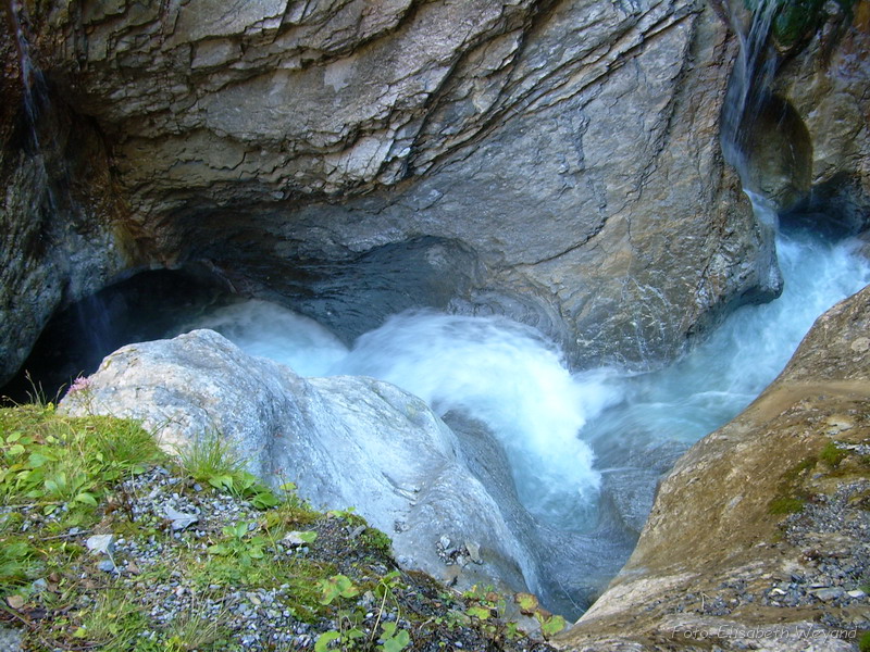 Rosenlaui Wasserfall 2